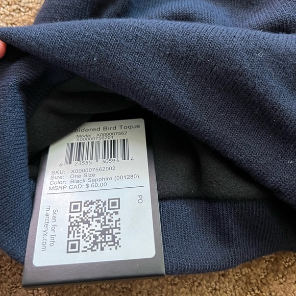 Arcteryx bird toque - Picture 3 of 3